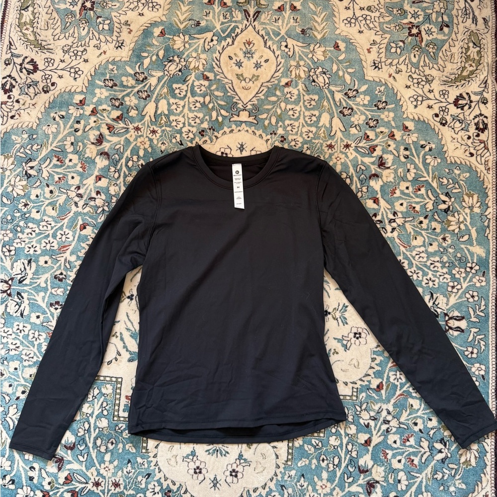 Classic Black Long Sleeve athletic Top